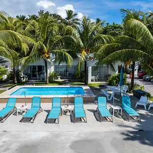 https://le-nautique-beachfront-apartments-mahe.maheislandhotels.com