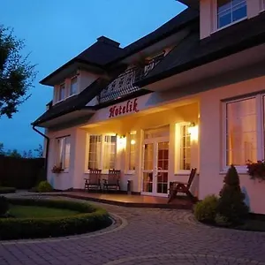 - Modlin Airport Homestay